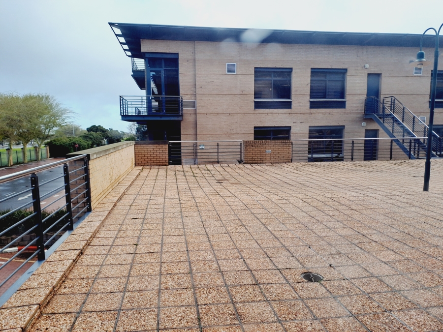 To Let commercial Property for Rent in Plattekloof Western Cape